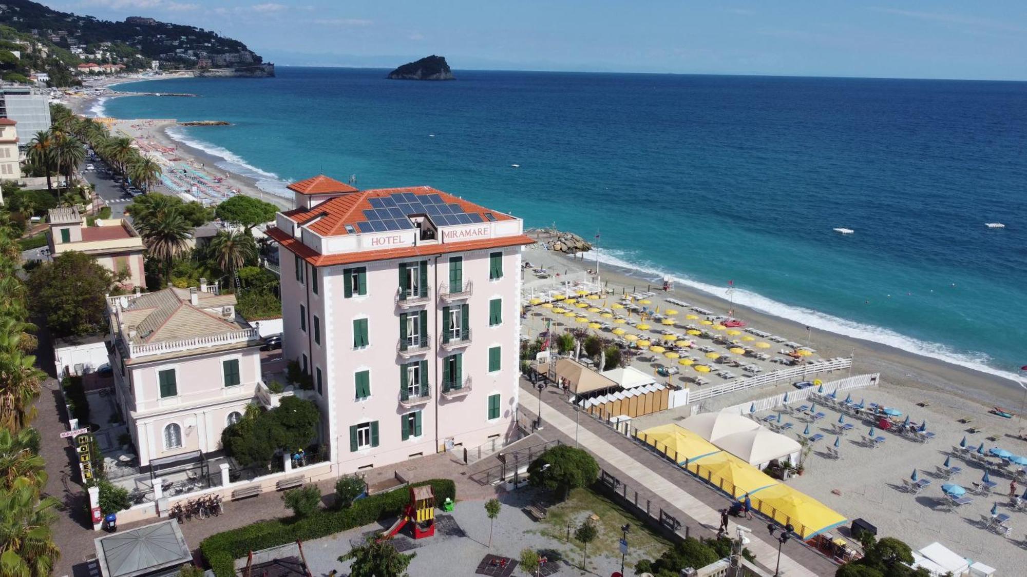 Hotel Miramare Spotorno Exterior photo